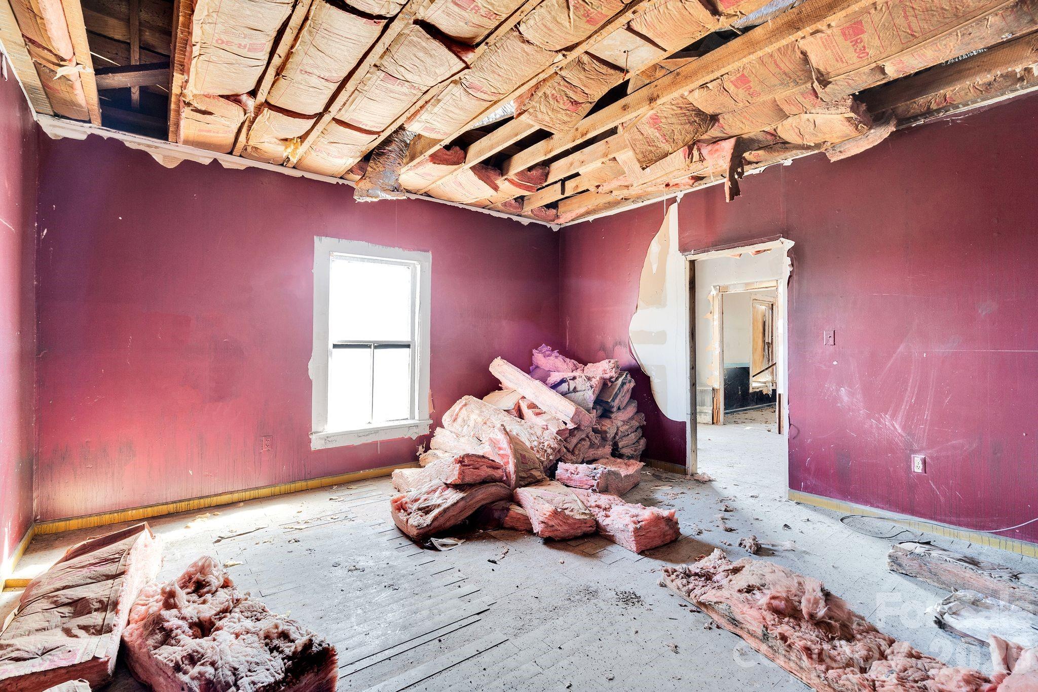 4521 Edgeland Road Edgemoor, SC 29712 - Photo 28 of 48 a bed room with a bed and a window