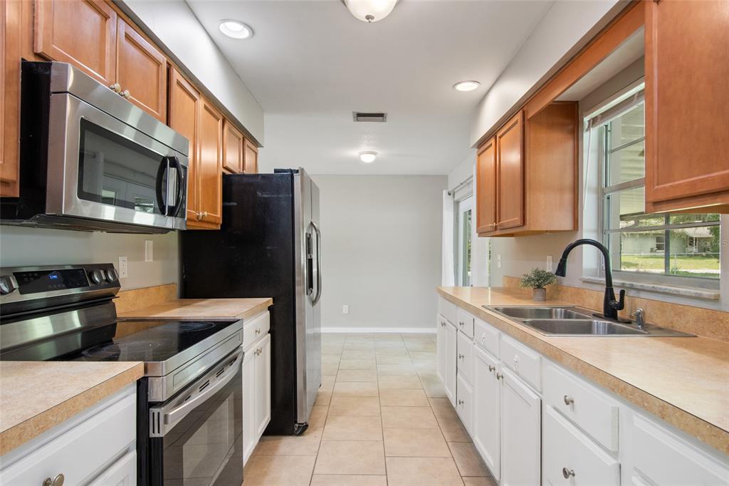111 Amigos Road DeBary, FL 32713 - Photo 15 of 29