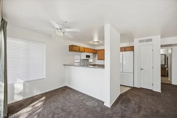 $1,650 | 2110 Sealion Drive, Unit 201, Las Vegas, NV 89128