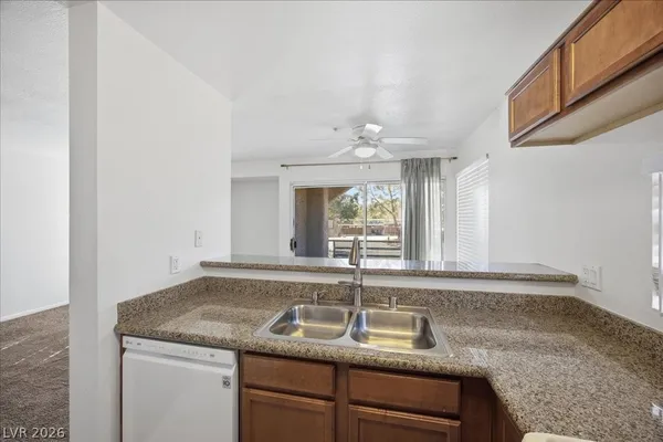 $1,650 | 2110 Sealion Drive, Unit 201, Las Vegas, NV 89128