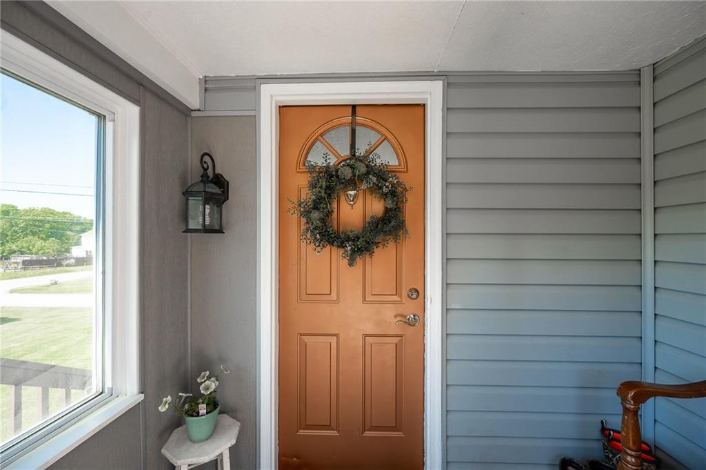 1810 Highway 56 Spring Church, PA 15686 - Photo 3 of 30