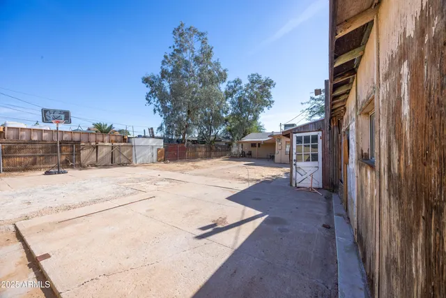 a view of a outdoor space