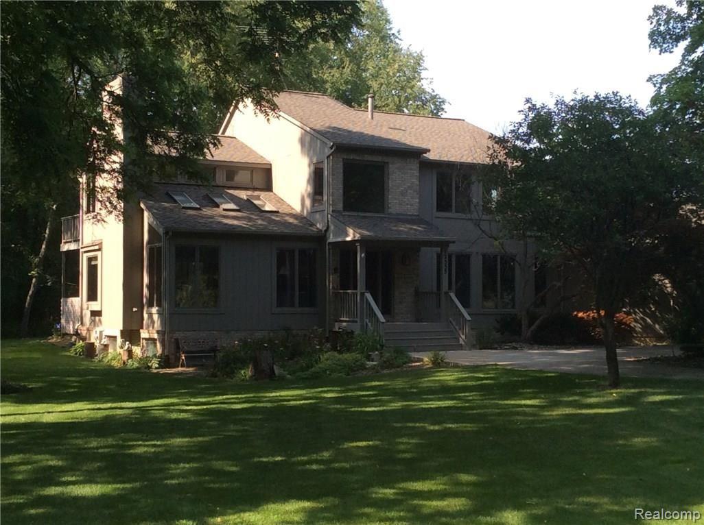 12555 Larkins Road Brighton, MI 48114 - Photo 1 of 35 image.jpg