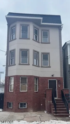 $2,650 | 579 South 12th Street, Unit 3, Newark, NJ 07103