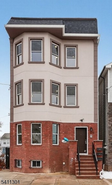 579 South 12th Street, Unit 3 Newark, NJ 07103 - Photo 1 of 8