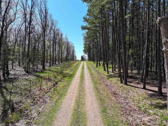 $629,900 | Undisclosed Address, Cherryville, MO 65446