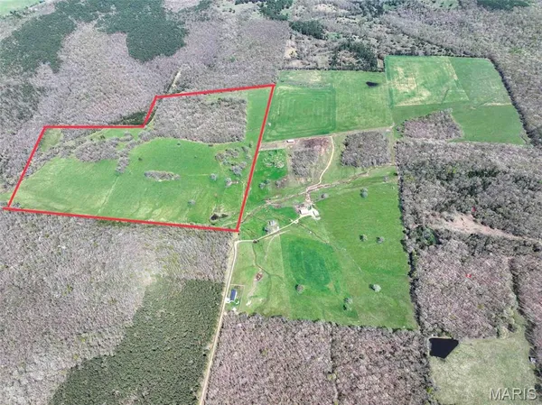 $584,000 | Undisclosed Address, Cherryville, MO 65446