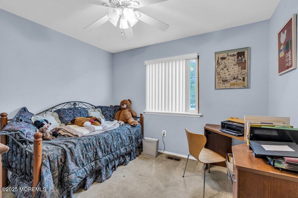 16 Silversmith Court Howell, NJ 07731 - Photo 22 of 32 023_dsc09970_784