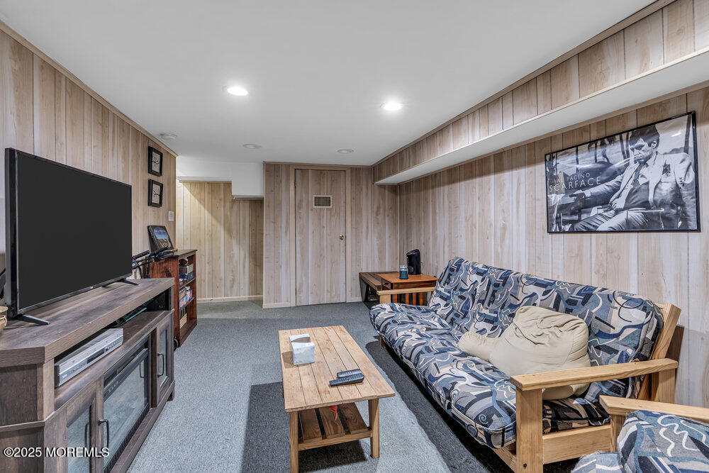 16 Silversmith Court Howell, NJ 07731 - Photo 28 of 32 030_dsc09935_442