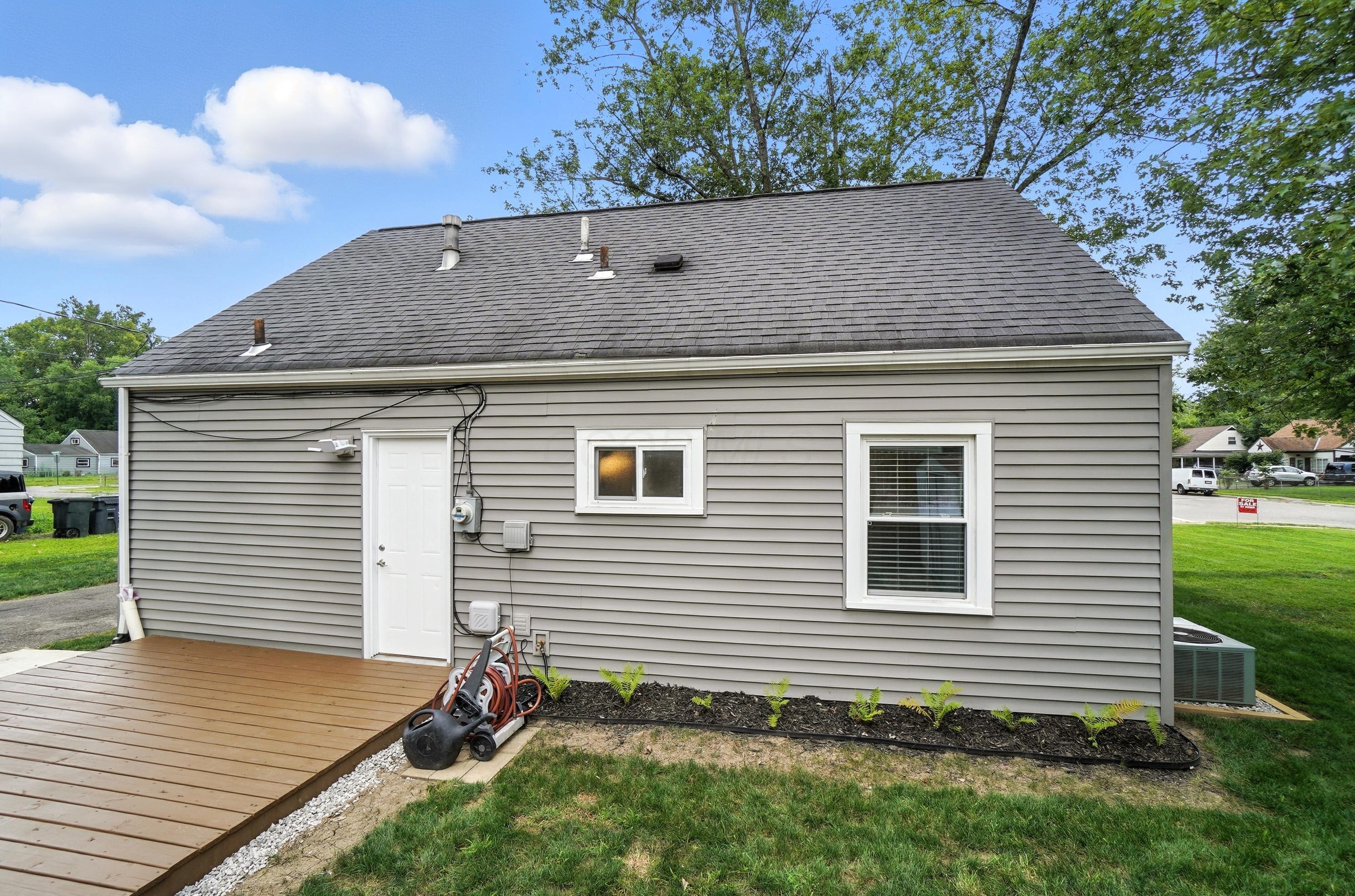 836 Antwerp Road Columbus, OH 43213 - Photo 18 of 26 023 (4)