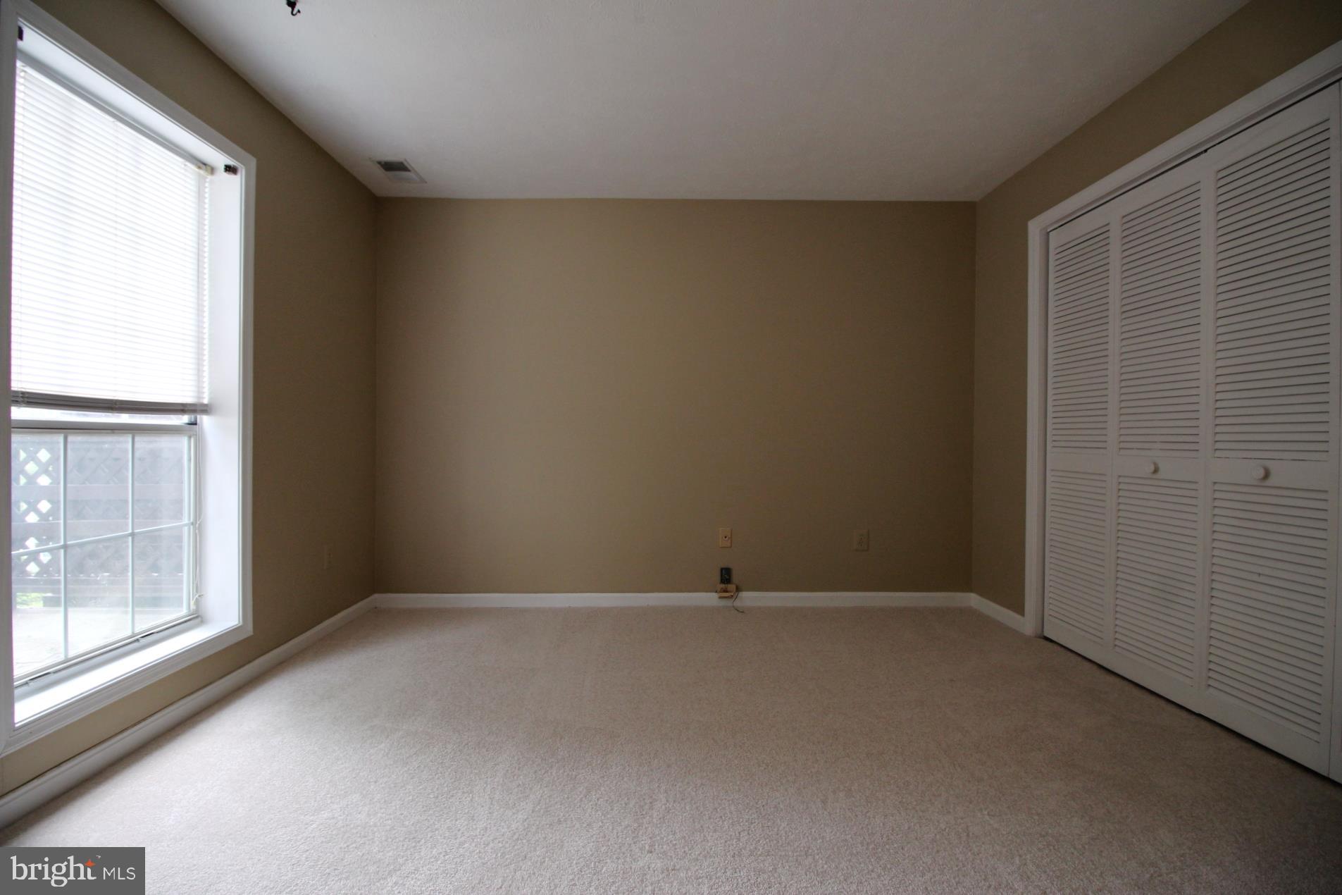 10118 Oakton Terrace Road, Unit 10118 Oakton, VA 22124 - Photo 18 of 27