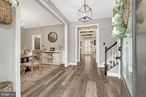 $1,000,000 | 24154 Corktree Lane, Aldie, VA 20105