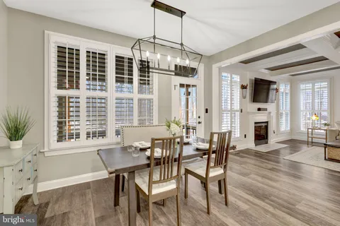 $1,000,000 | 24154 Corktree Lane, Aldie, VA 20105