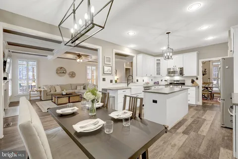 $1,000,000 | 24154 Corktree Lane, Aldie, VA 20105