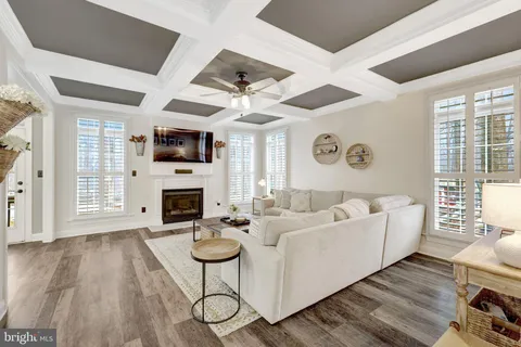 $1,000,000 | 24154 Corktree Lane, Aldie, VA 20105