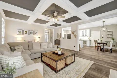 $1,000,000 | 24154 Corktree Lane, Aldie, VA 20105