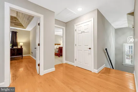 $1,000,000 | 24154 Corktree Lane, Aldie, VA 20105