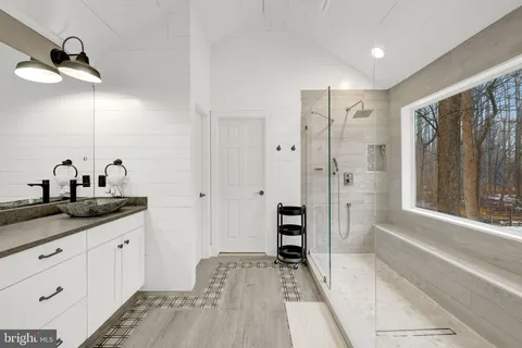 $1,000,000 | 24154 Corktree Lane, Aldie, VA 20105