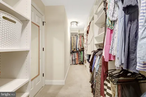 $1,000,000 | 24154 Corktree Lane, Aldie, VA 20105