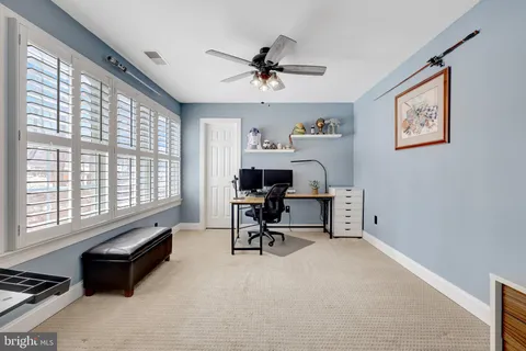 $1,000,000 | 24154 Corktree Lane, Aldie, VA 20105