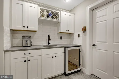 $1,000,000 | 24154 Corktree Lane, Aldie, VA 20105