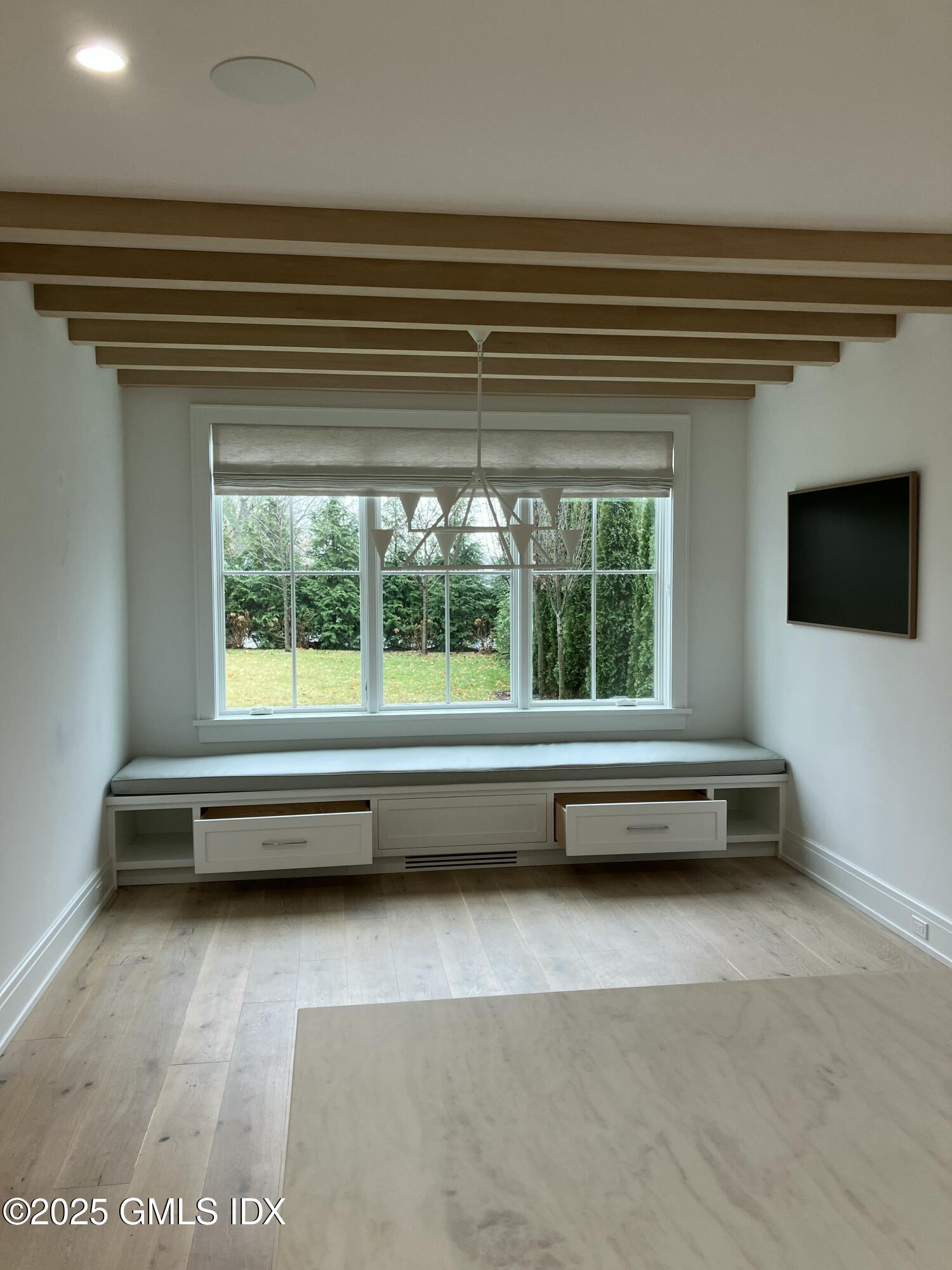 119 Havemeyer Place Greenwich, CT 06830 - Photo 7 of 7 a view of outdoor space with lounge chair