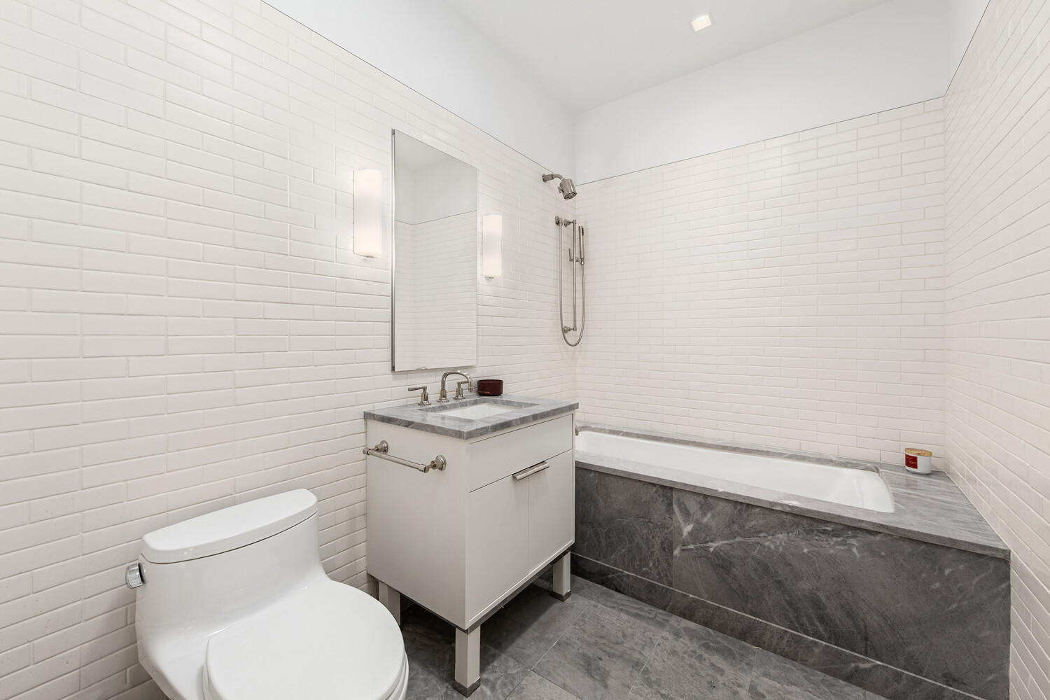 150 Charles Street, Unit M8 Manhattan, NY 10014 - Photo 14 of 24