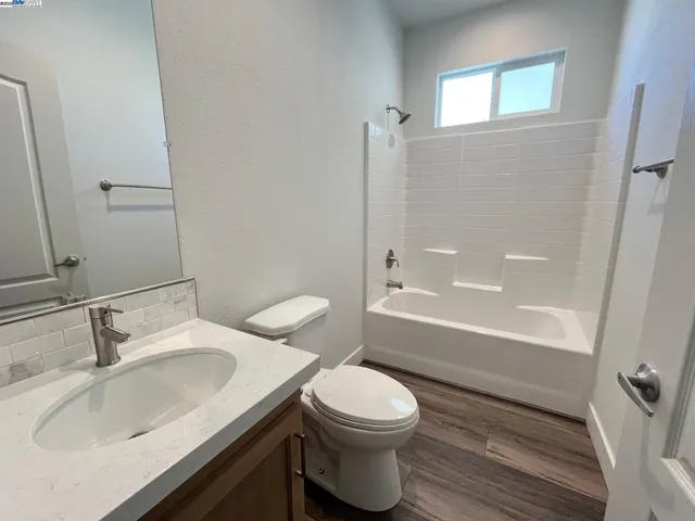 $419,900 | 1587 De Lemos Avenue, Hayward, CA 94544