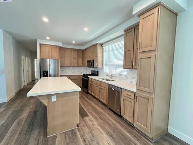 $419,900 | 1587 De Lemos Avenue, Hayward, CA 94544