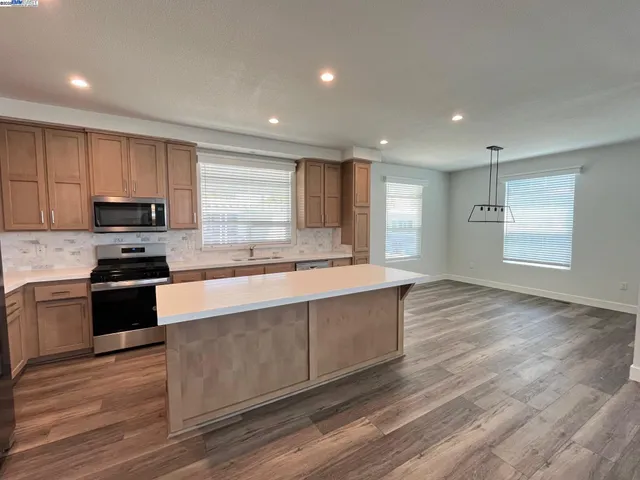 $419,900 | 1587 De Lemos Avenue, Hayward, CA 94544