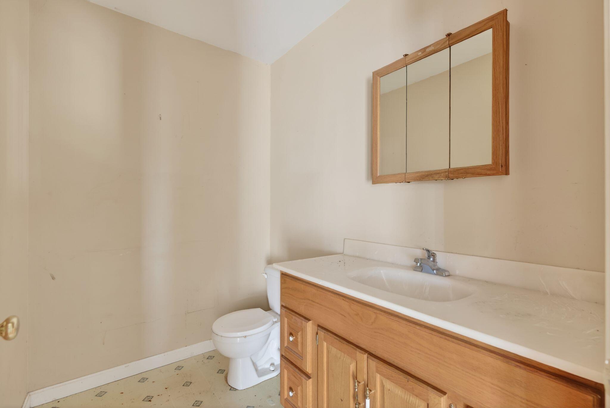 128 Pinewoods Road Lewiston, ME 04240 - Photo 26 of 59 Interior