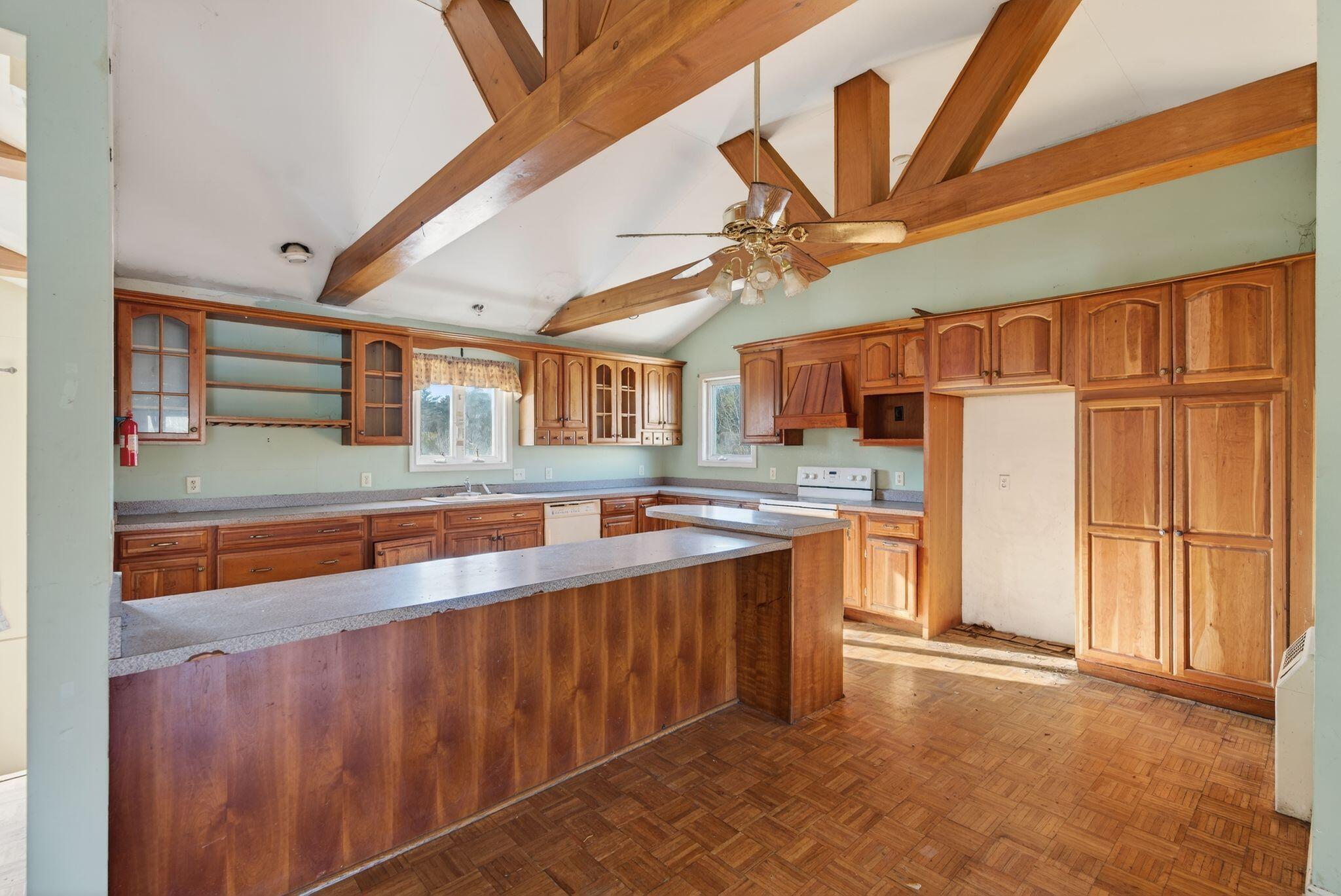 128 Pinewoods Road Lewiston, ME 04240 - Photo 8 of 59 Interior