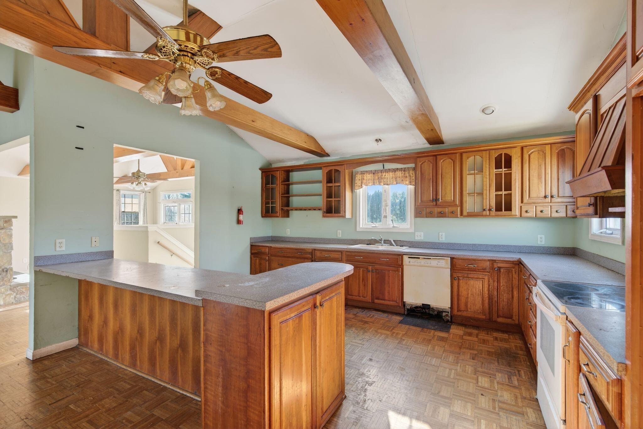 128 Pinewoods Road Lewiston, ME 04240 - Photo 9 of 59 Interior