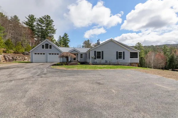 $679,900 | 85 Willow Brook Road, Thornton, NH 03285