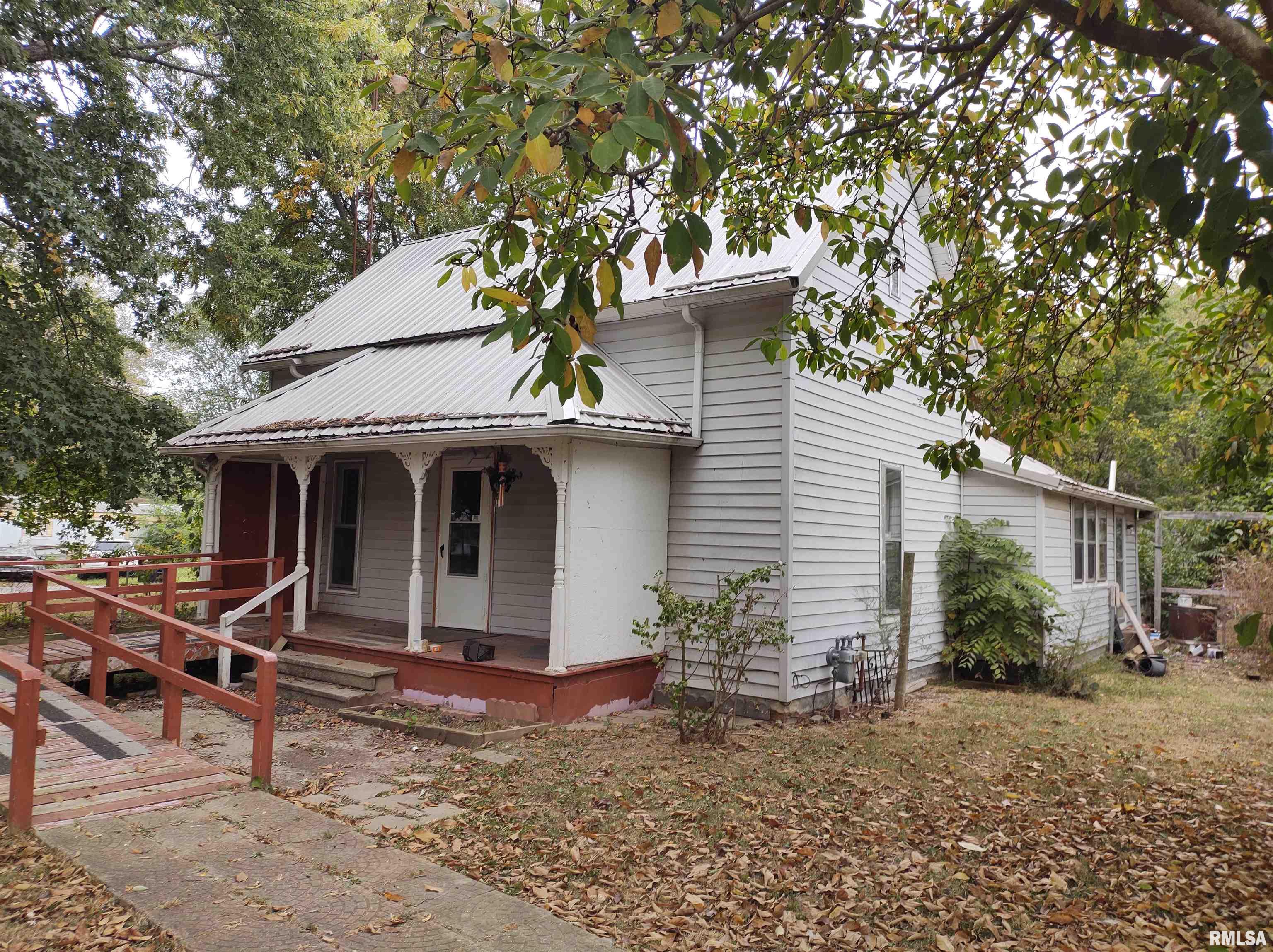 312 Appel Street Broughton, IL 62817 - Photo 1 of 17