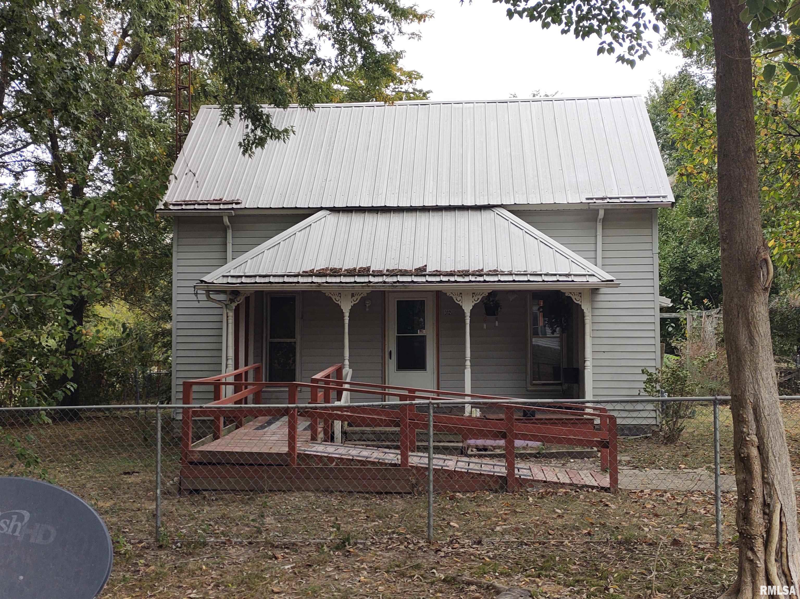 312 Appel Street Broughton, IL 62817 - Photo 2 of 17