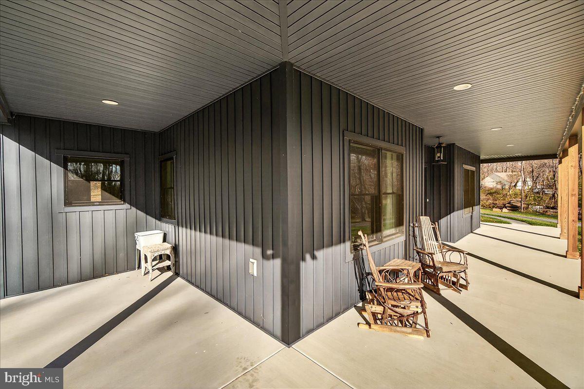 16080 Kelbaugh Road Thurmont, MD 21788 - Photo 5 of 56