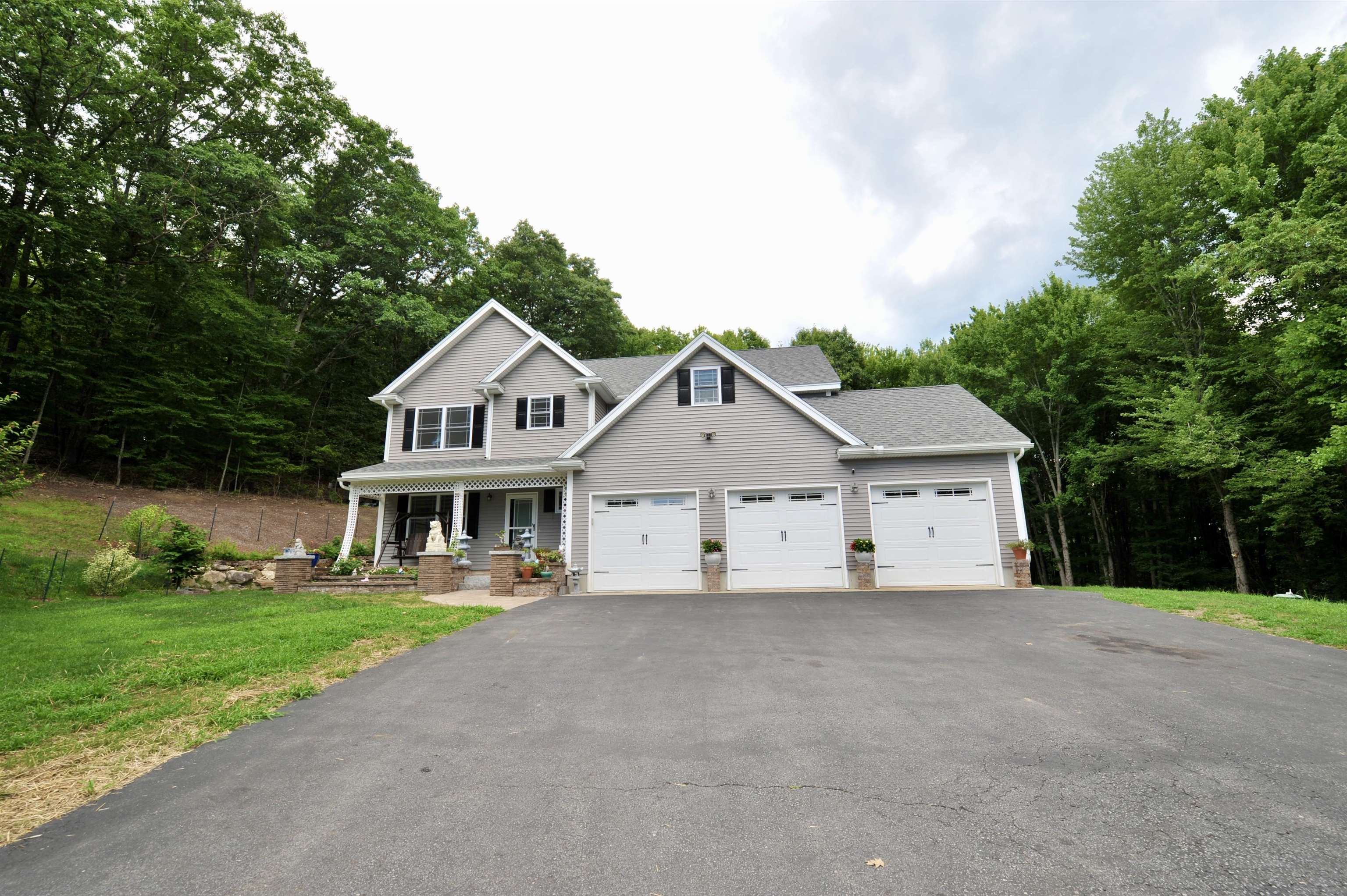 79 New Boston Road Bedford, NH 03110 - Photo 52 of 59 Gallery Image 52