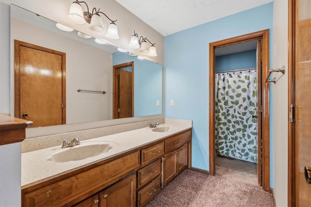 9411 West 47th Terrace Shawnee, KS 66203 - Photo 13 of 28