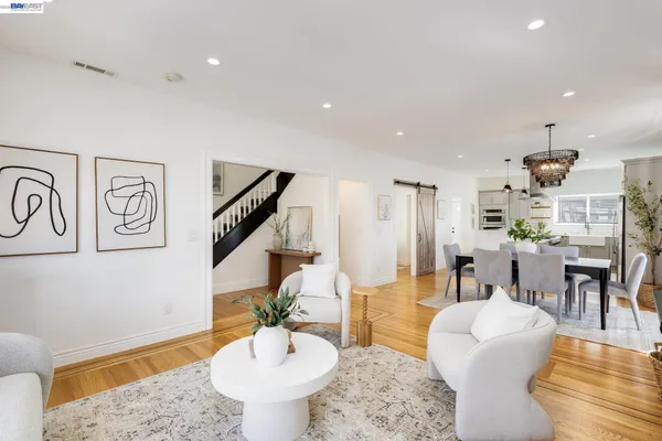 $1,098,000 | 2417 Palmetto Street, Oakland, CA 94602