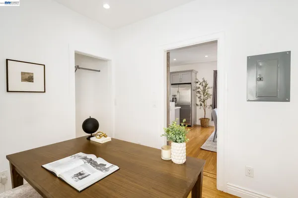 $1,098,000 | 2417 Palmetto Street, Oakland, CA 94602