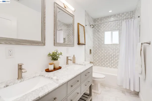 $1,098,000 | 2417 Palmetto Street, Oakland, CA 94602