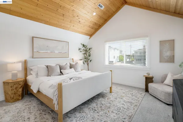 $1,098,000 | 2417 Palmetto Street, Oakland, CA 94602