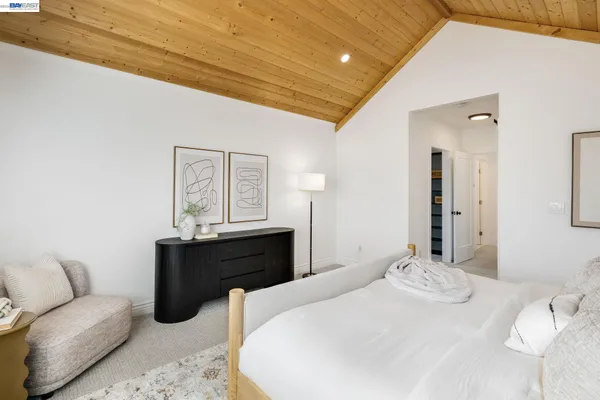 $1,098,000 | 2417 Palmetto Street, Oakland, CA 94602