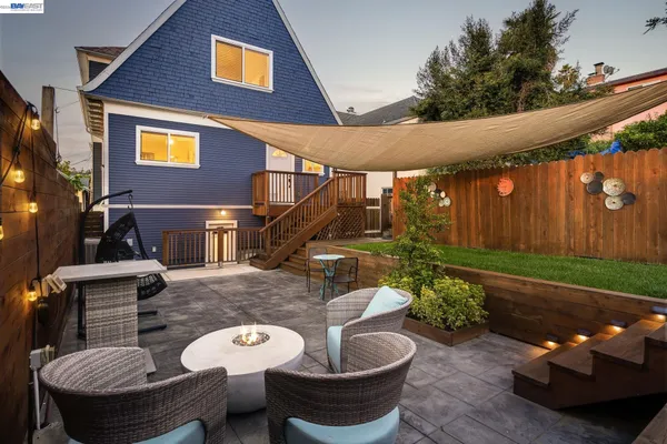 $1,098,000 | 2417 Palmetto Street, Oakland, CA 94602