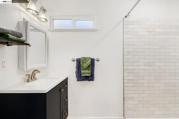 $1,098,000 | 2417 Palmetto Street, Oakland, CA 94602