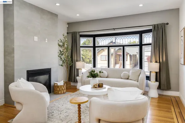 $1,098,000 | 2417 Palmetto Street, Oakland, CA 94602