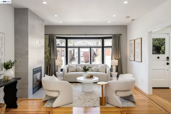 $1,098,000 | 2417 Palmetto Street, Oakland, CA 94602