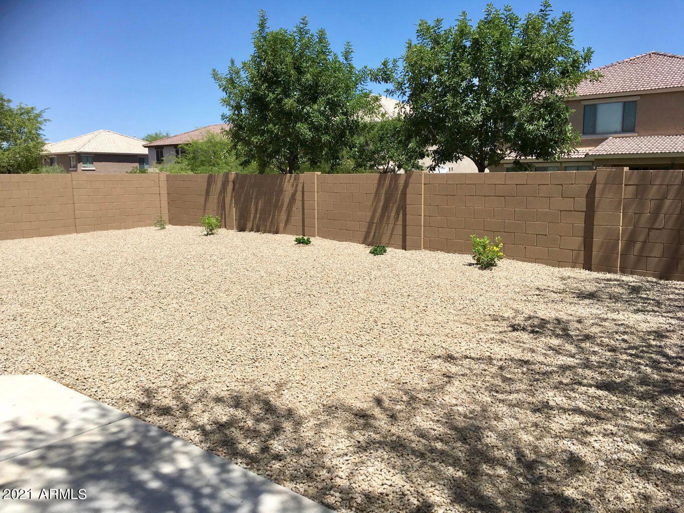 2318 West Peak View Road Phoenix, AZ 85085 - Photo 39 of 40 back yard
