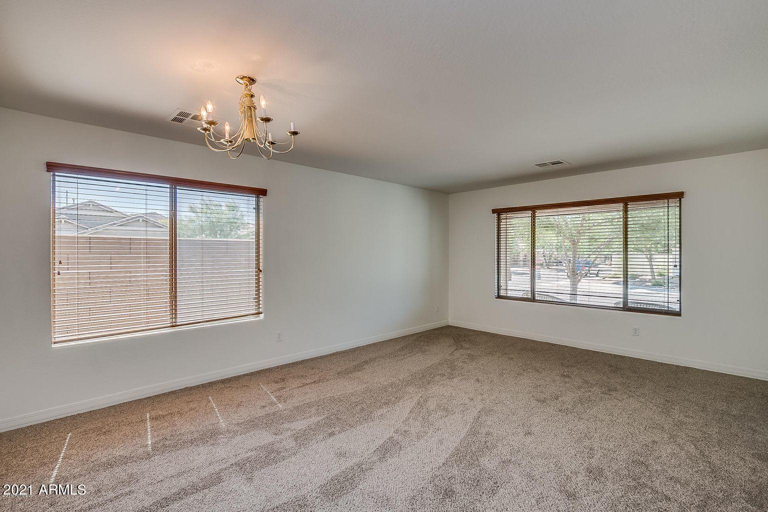2318 West Peak View Road Phoenix, AZ 85085 - Photo 8 of 40 alternate family 4
